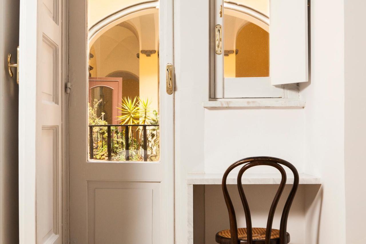 Superotium Bed & Breakfast Naples Exterior photo